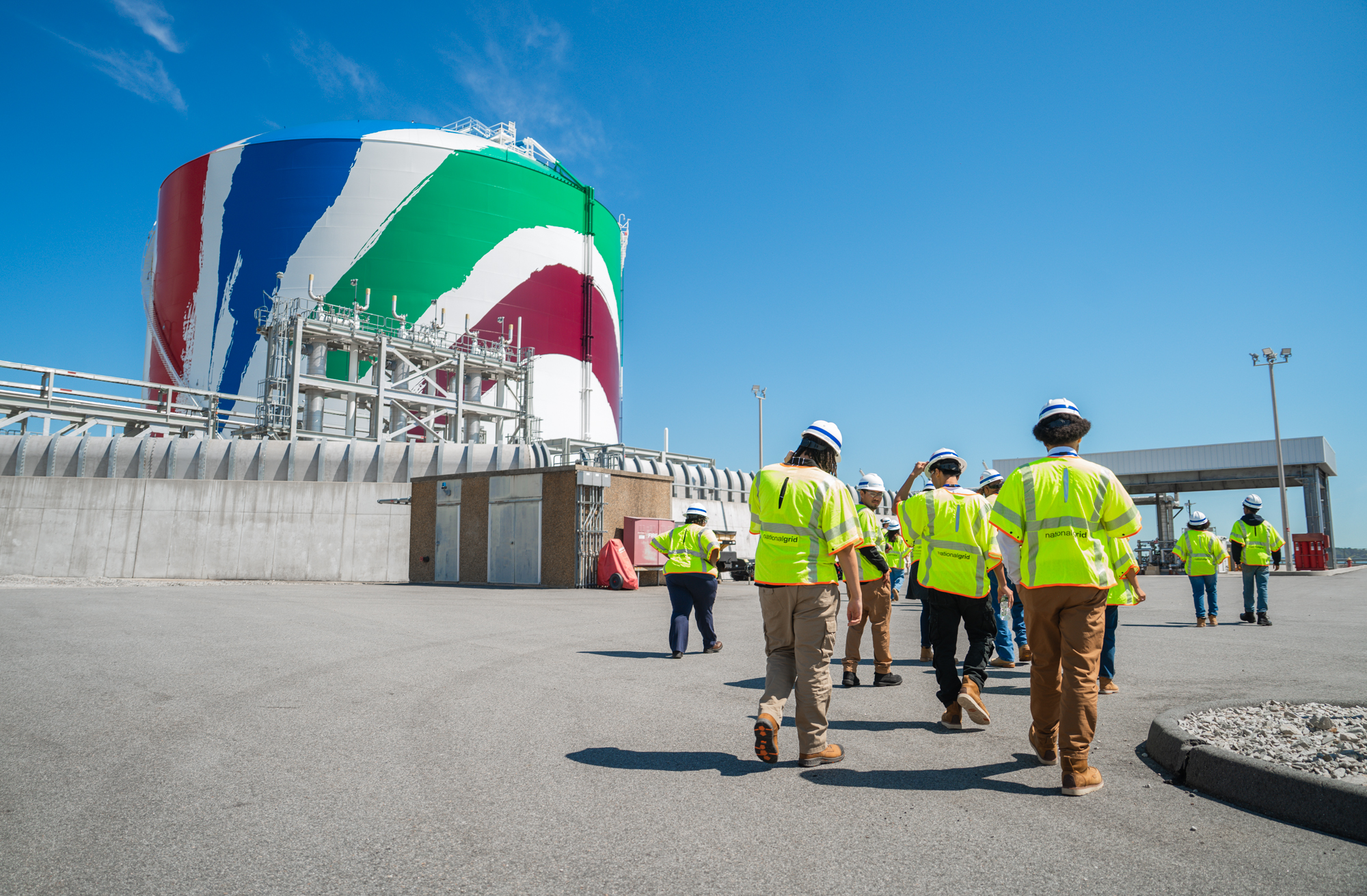 National Grid interns tour the iconic “Rainbow Swash” LNG tank in Dorchester. 